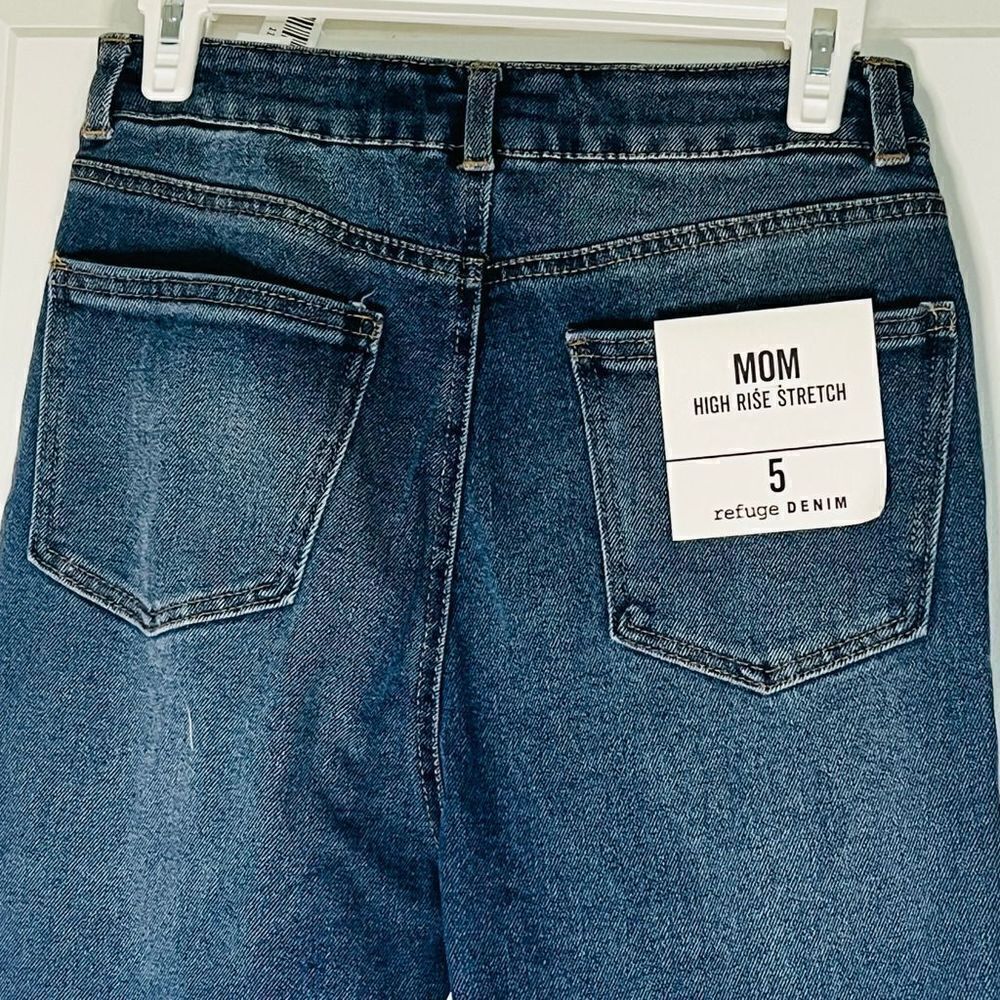 Mom denim distressed High Rise Womens' jeans size 5 - Picture 2 of 12